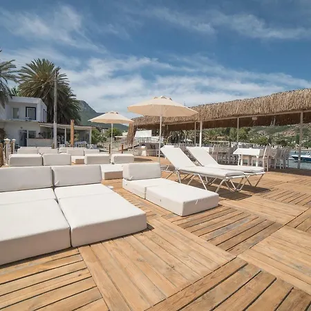 ホテル Madda ゴルトゥルブク